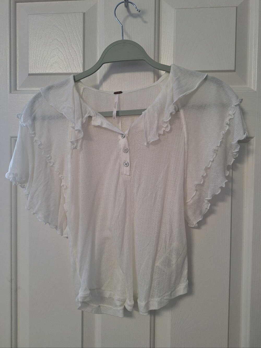Free People Ivory S/S Blouse Size Small.